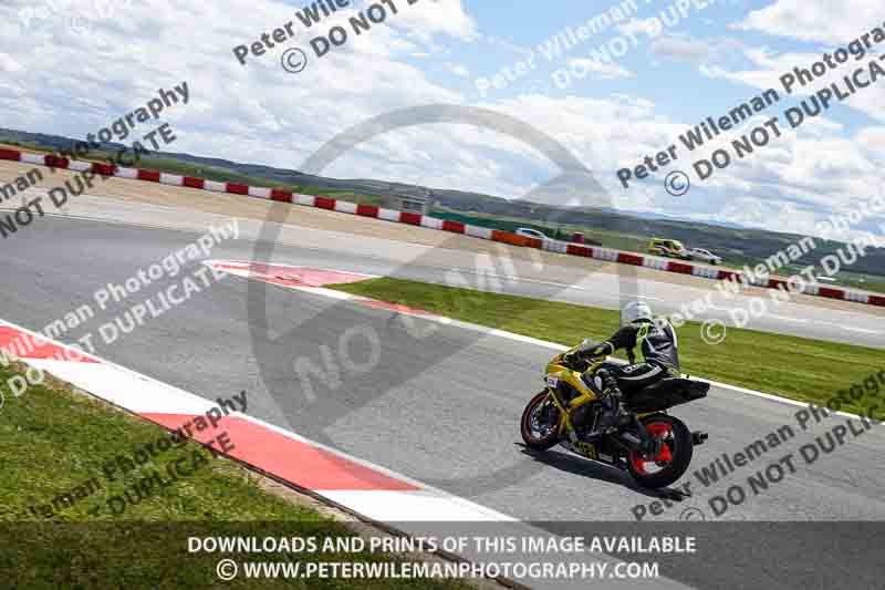 cadwell no limits trackday;cadwell park;cadwell park photographs;cadwell trackday photographs;enduro digital images;event digital images;eventdigitalimages;navarra;no limits trackdays;peter wileman photography;racing digital images;trackday digital images;trackday photos